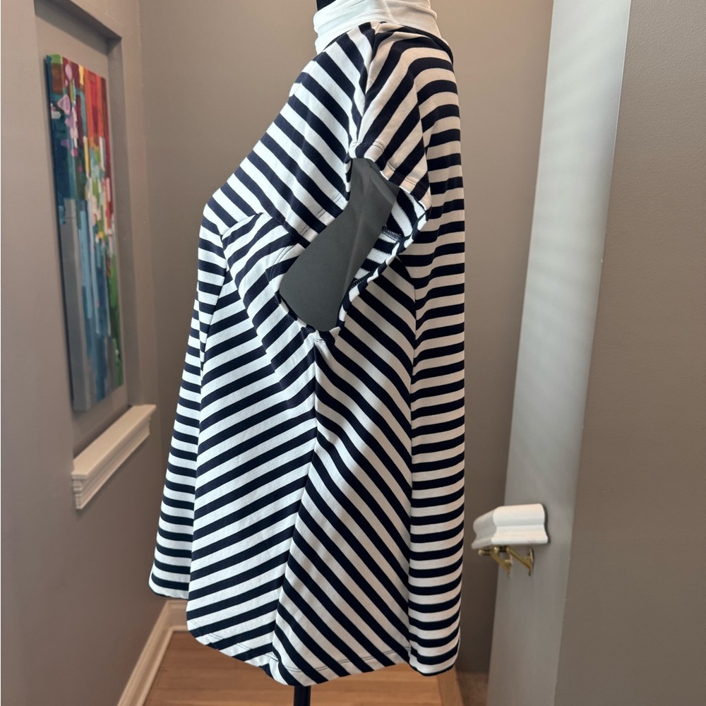 NWOT Cabi Illusion Tee. Navy/white striped. Size Large. - Picture 6 of 9